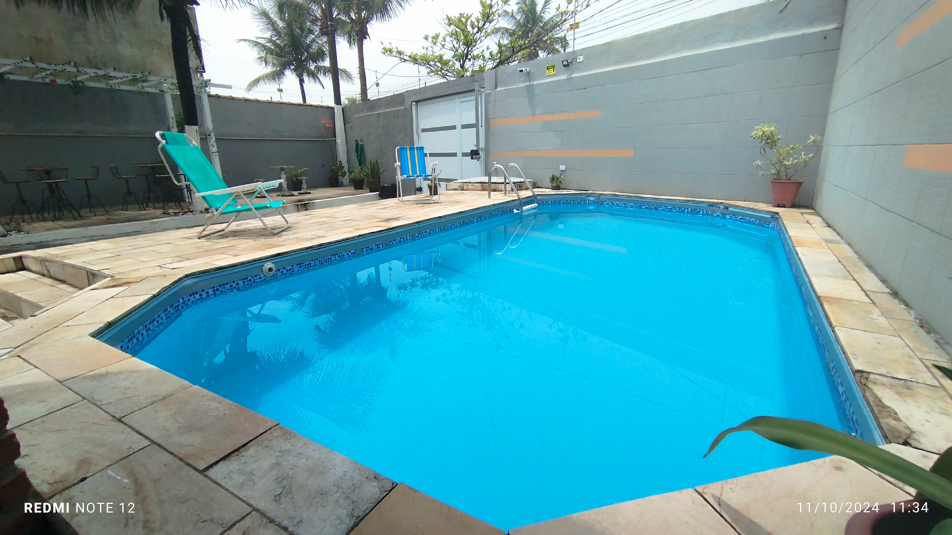 Piscina aconchegante